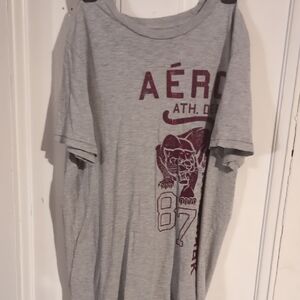 Aeropostale Gray Short Sleeve Tee with Burgundy Graphics